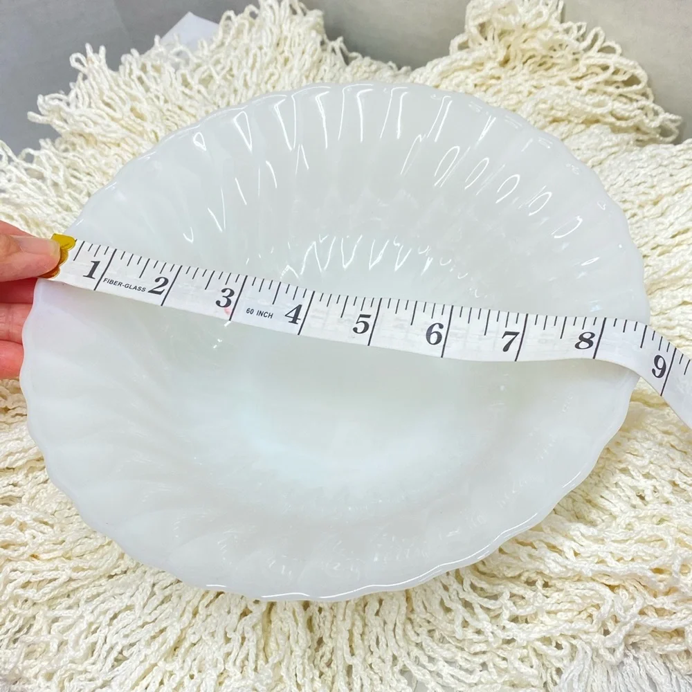 Anchor hocking vintage 8 inch serving bowl solid white oven resistant made USA